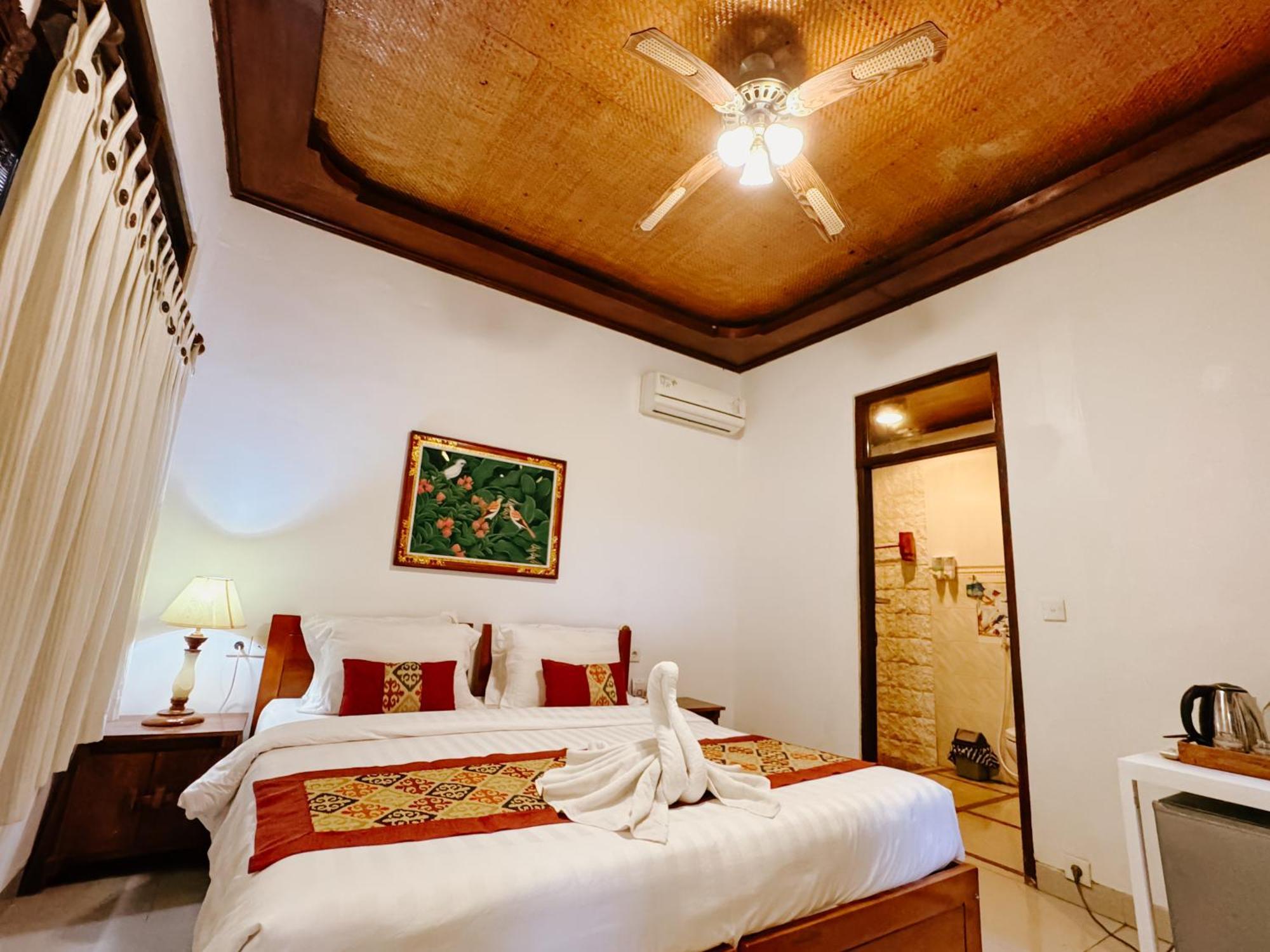 Amed Cafe & Hotel Kebun Wayan Kültér fotó